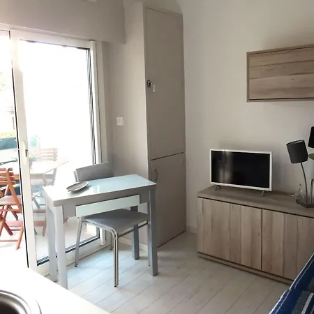 Renove 4 Pers. Avec Piscine, Parking Prive, Proche Et Village Naturiste - Fr-1-607-193 *
