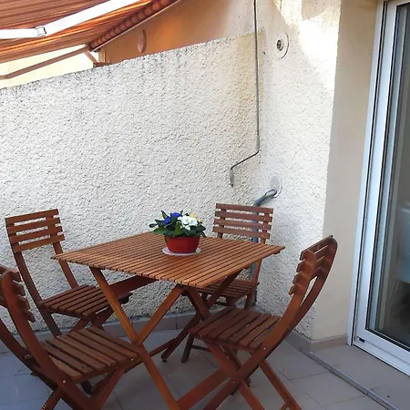Appartamento Renove 4 Pers. Avec Piscine, Parking Prive, Proche Et Village Naturiste - Fr-1-607-193